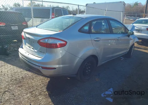 2015 Ford Fiesta S из США, поврежденный, VIN 3FADP4AJ6FM222808